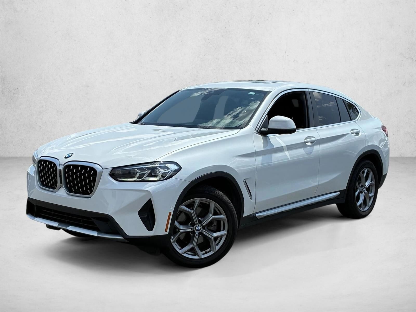 2023 BMW X4