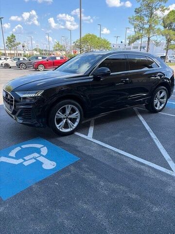 2023 AUDI Q8