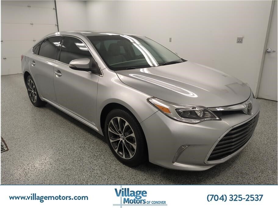2017 TOYOTA Avalon