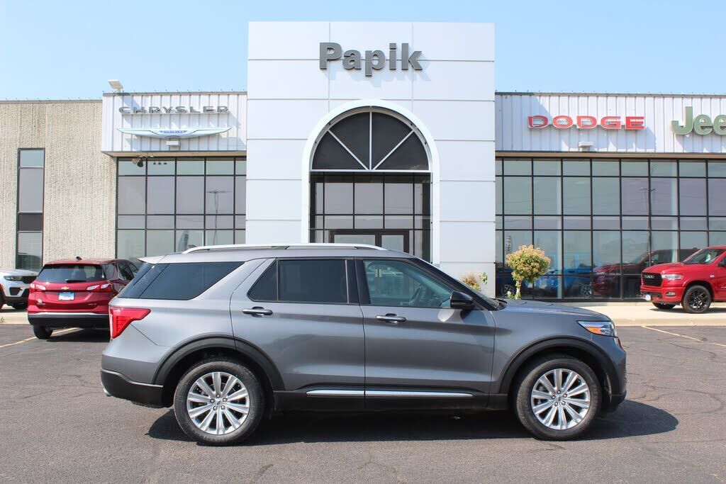 2022 FORD Explorer