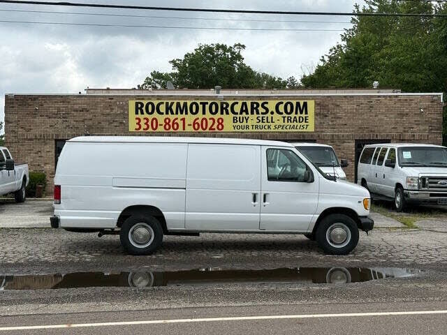 2002 FORD E-350