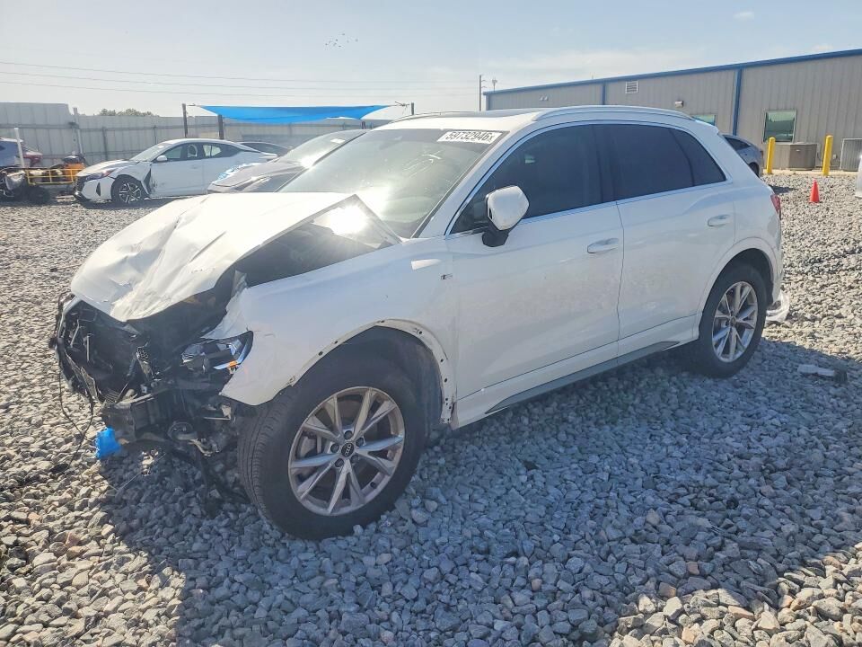 2021 AUDI Q3