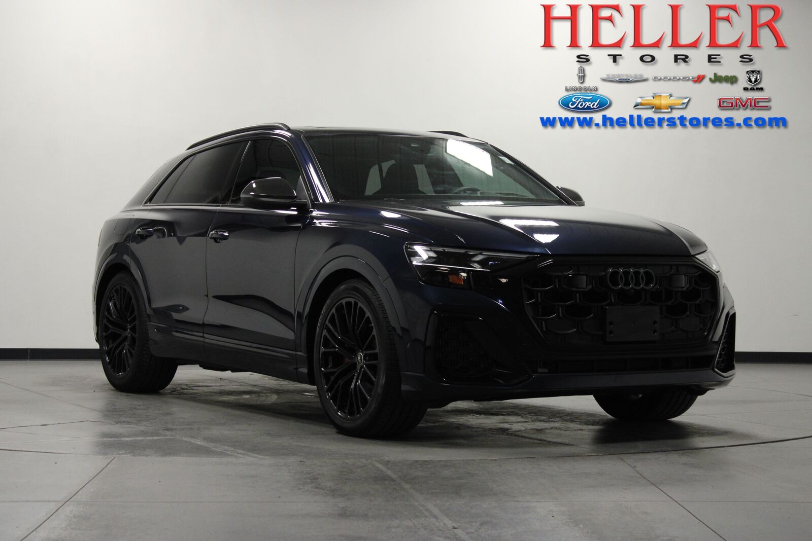 2024 AUDI SQ8