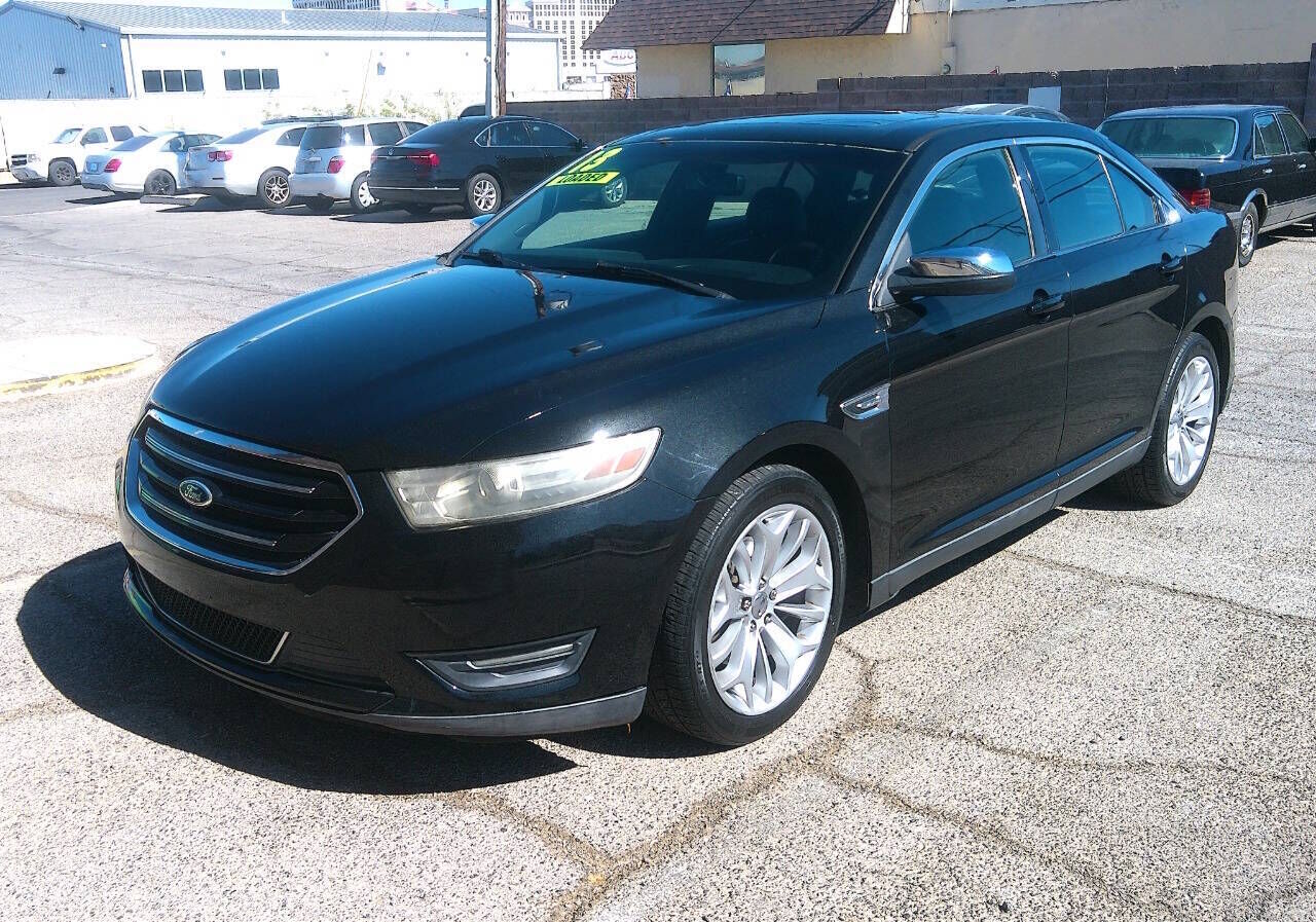 2013 FORD Taurus