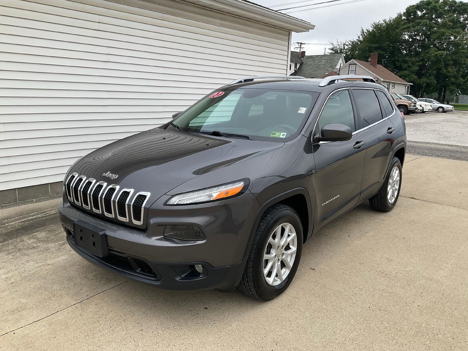 2017 JEEP Cherokee