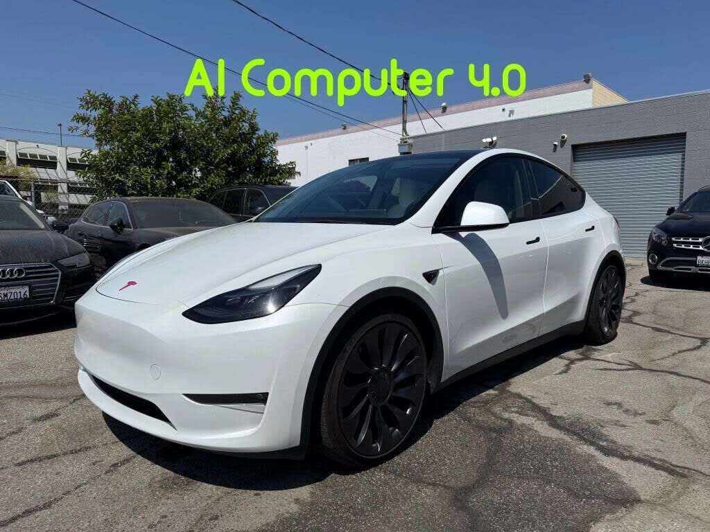 2023 TESLA Model Y