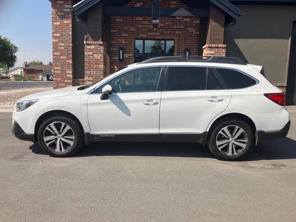 2018 SUBARU Outback