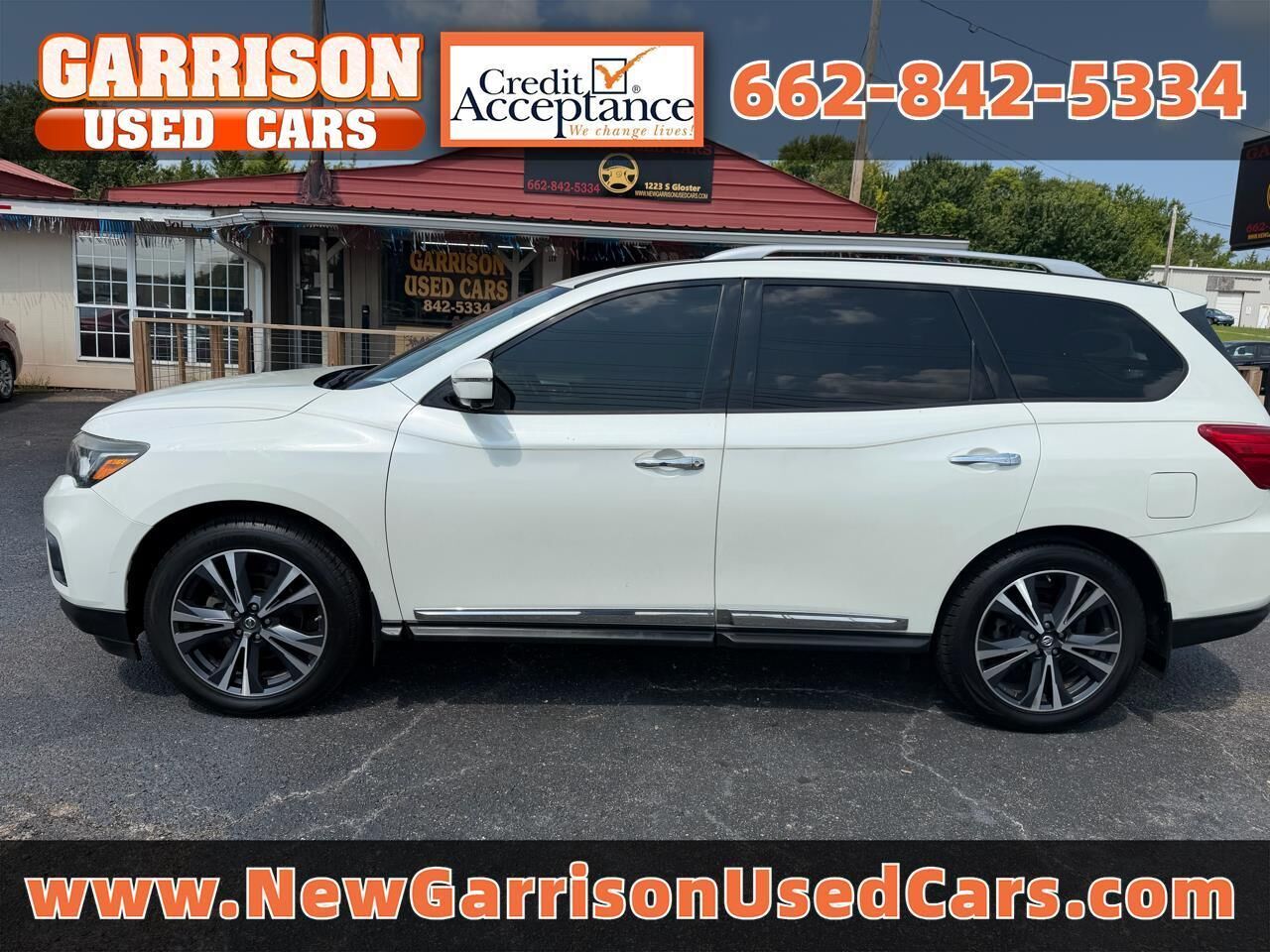2017 NISSAN Pathfinder