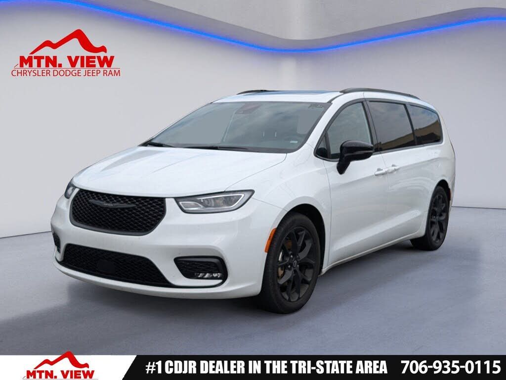 2026 CHRYSLER Pacifica