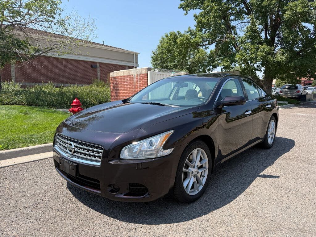 2010 NISSAN Maxima
