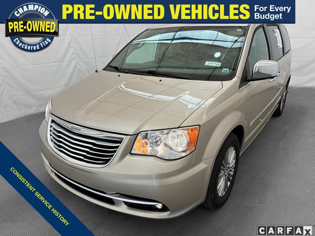 2016 CHRYSLER Town and Country