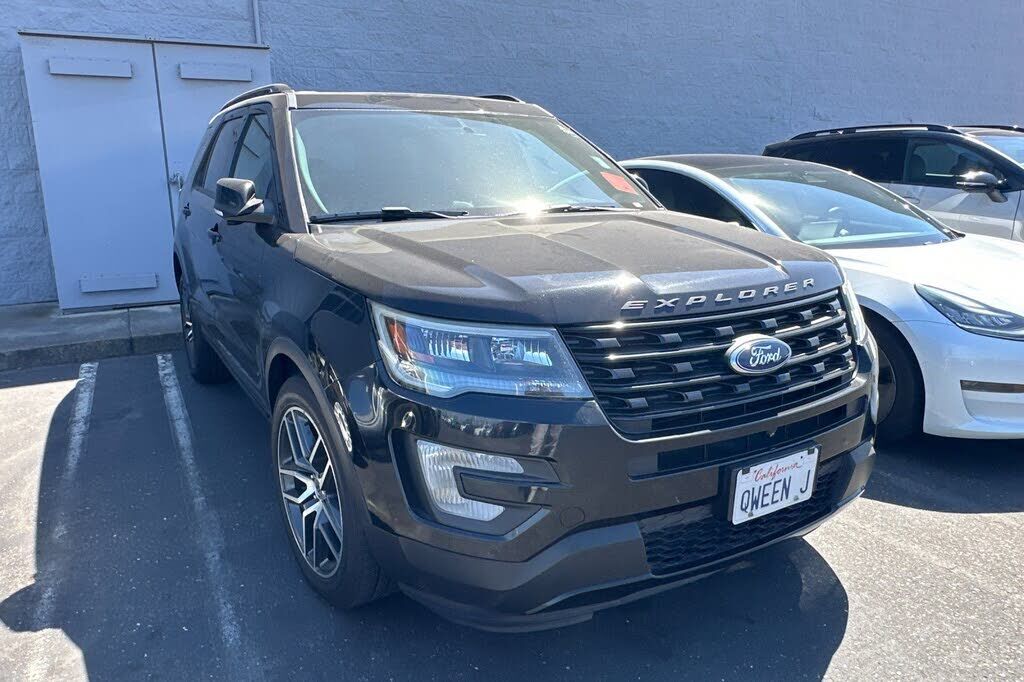 2017 FORD Explorer