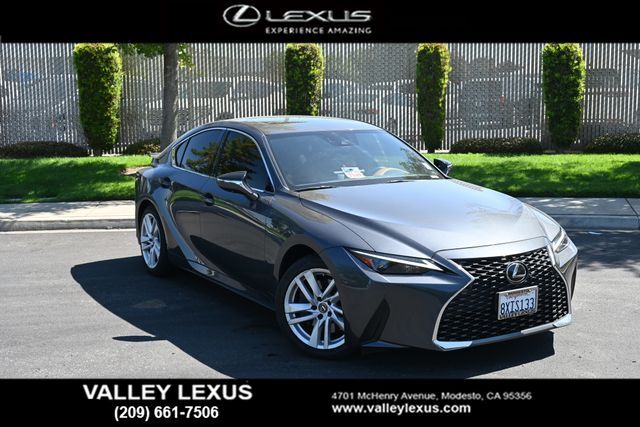 2021 LEXUS IS