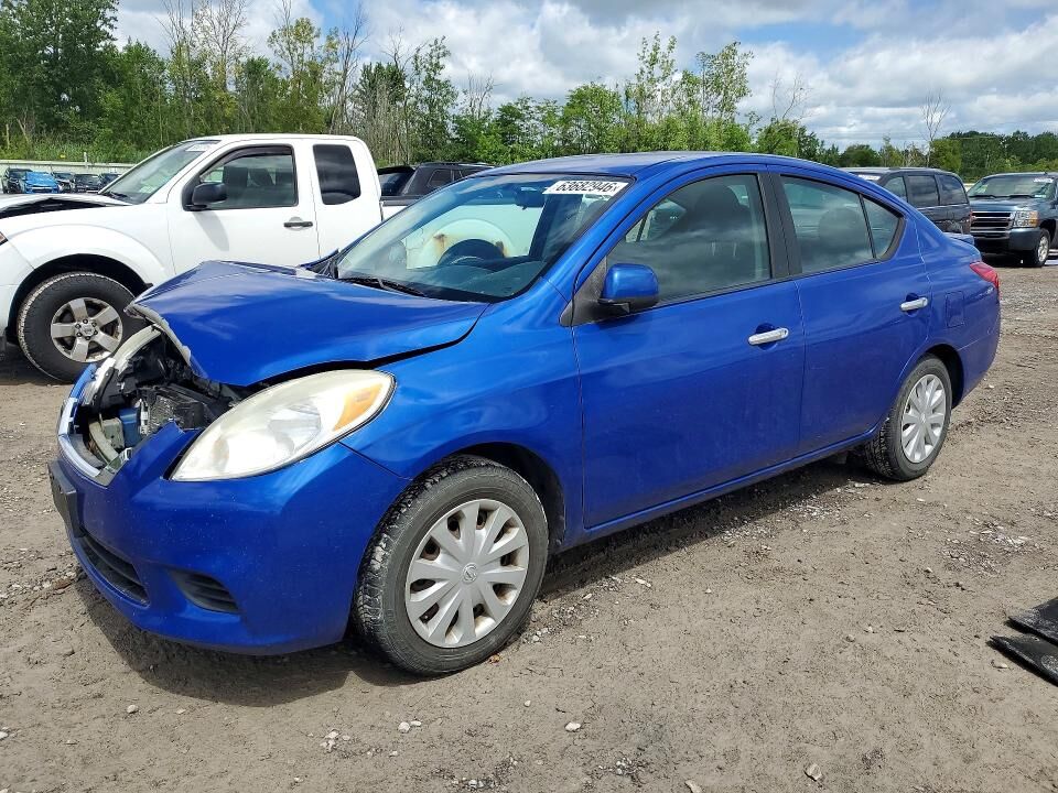 2013 NISSAN Versa