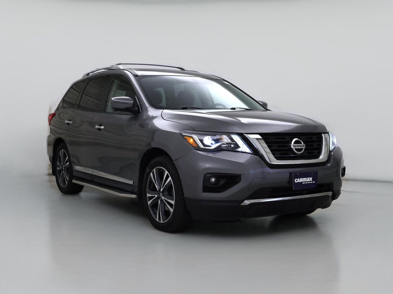 2017 NISSAN Pathfinder