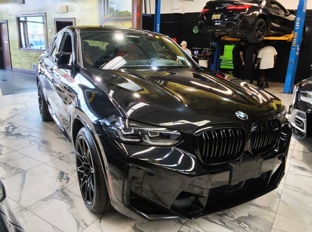 2023 BMW X4