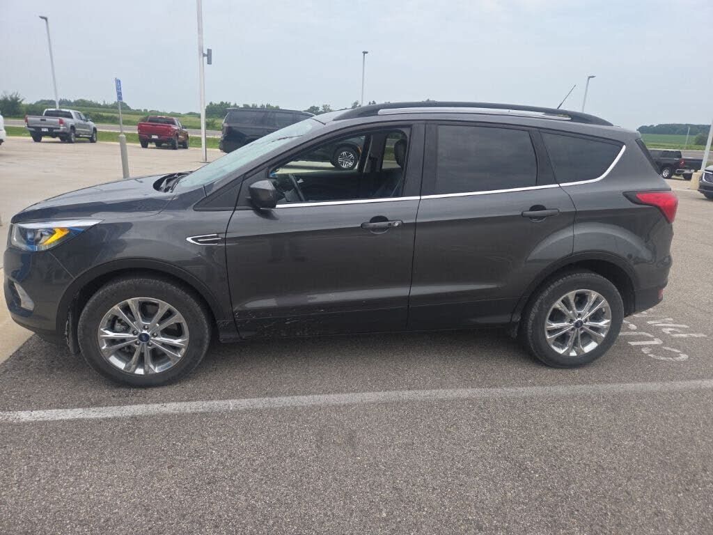 2019 FORD Escape