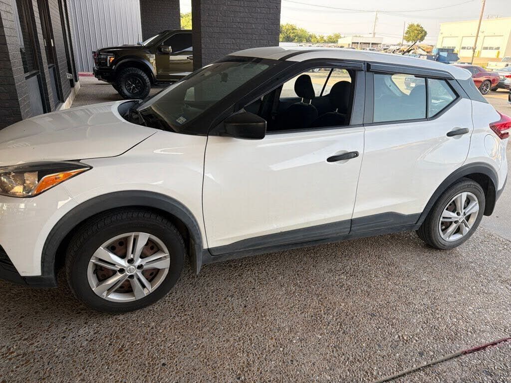 2020 NISSAN Kicks