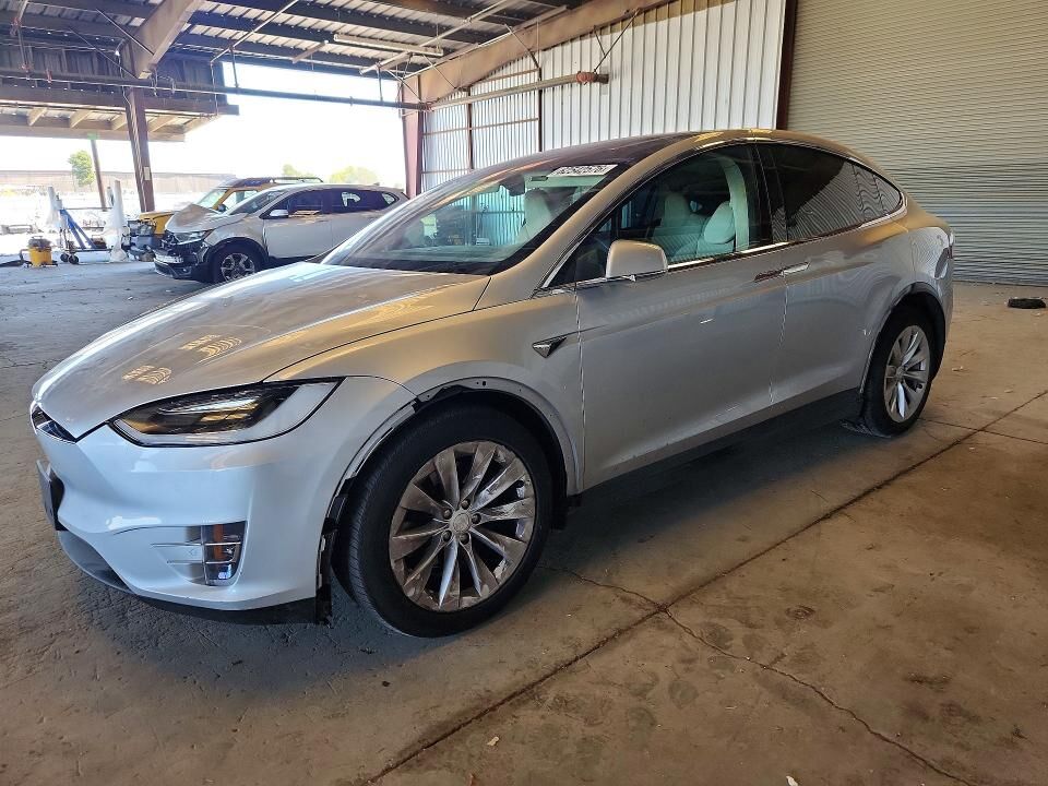 2018 TESLA Model X