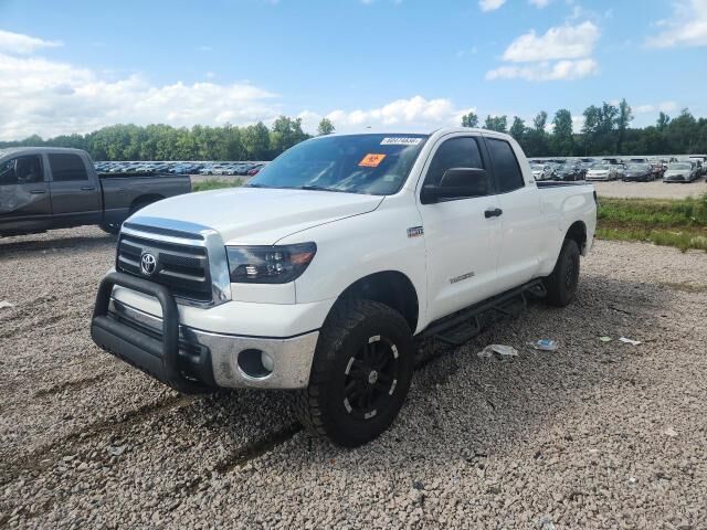 2012 TOYOTA Tundra