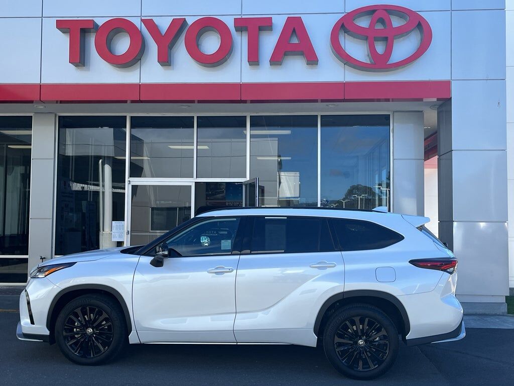 2025 TOYOTA Highlander