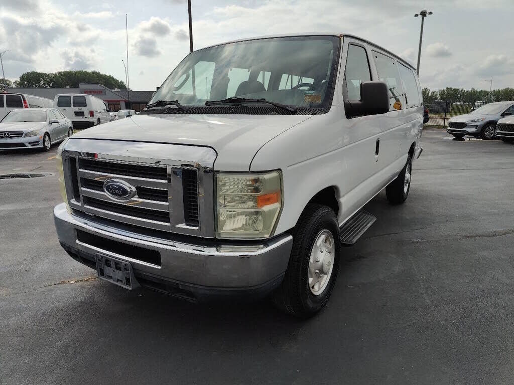 2008 FORD E-350