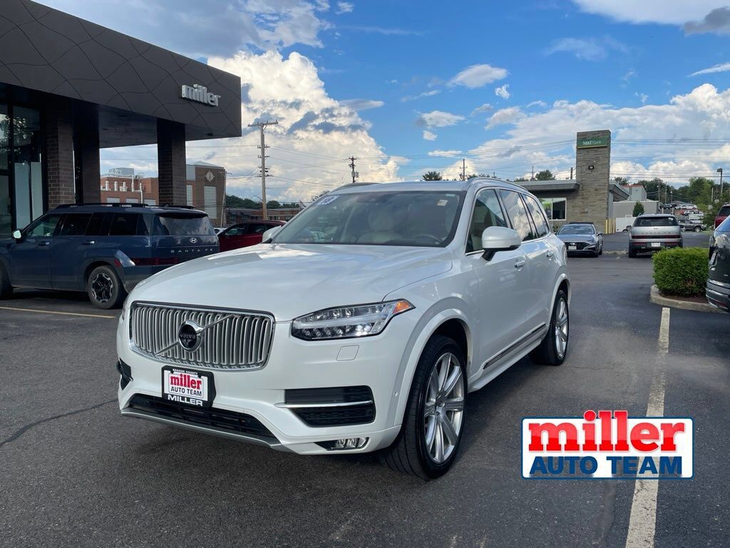 2018 VOLVO XC90
