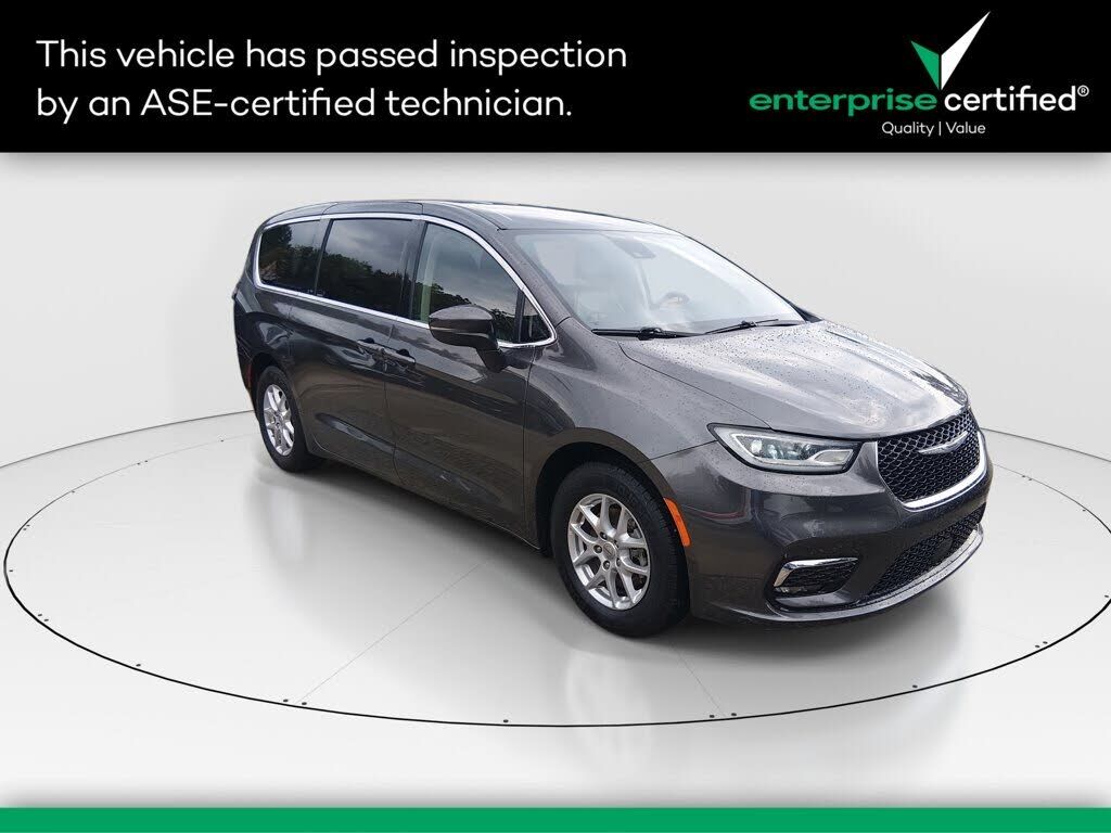 2023 CHRYSLER Pacifica