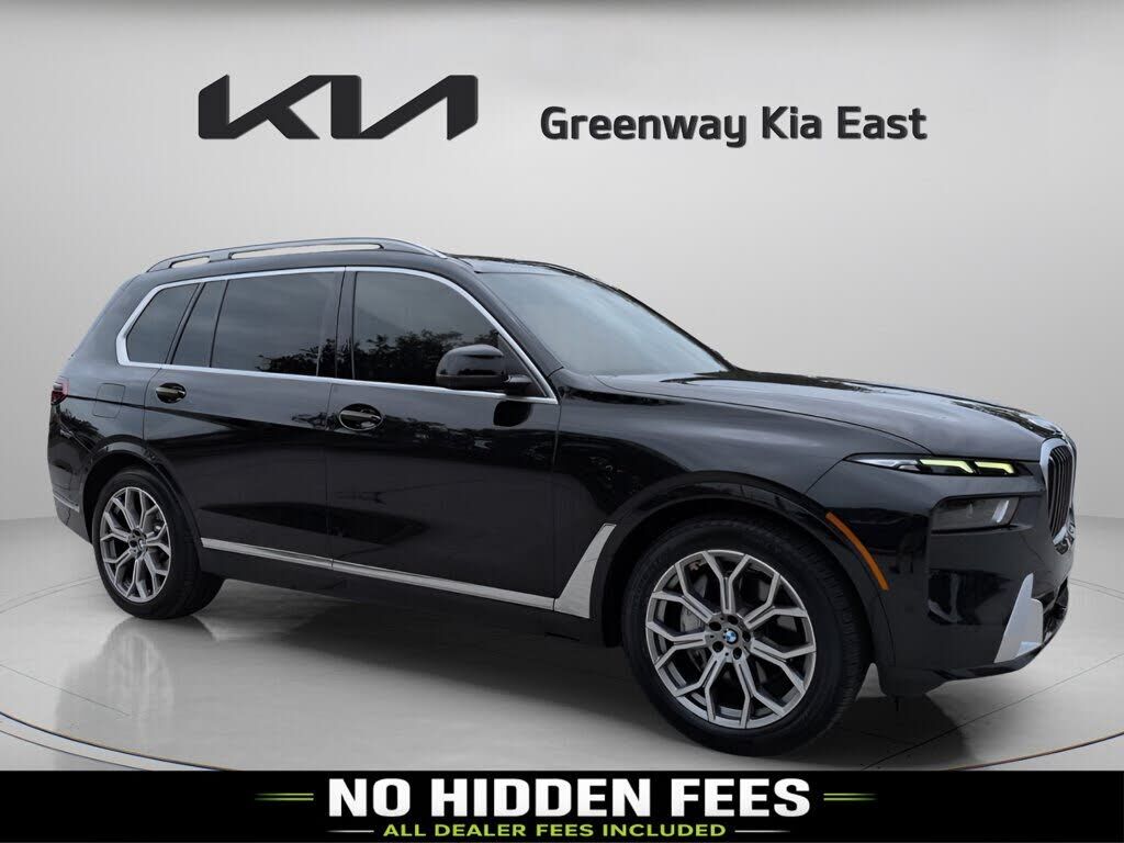 2023 BMW X7