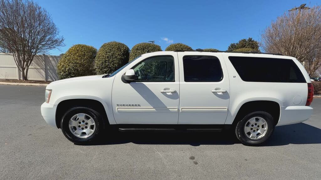 2014 CHEVROLET Suburban