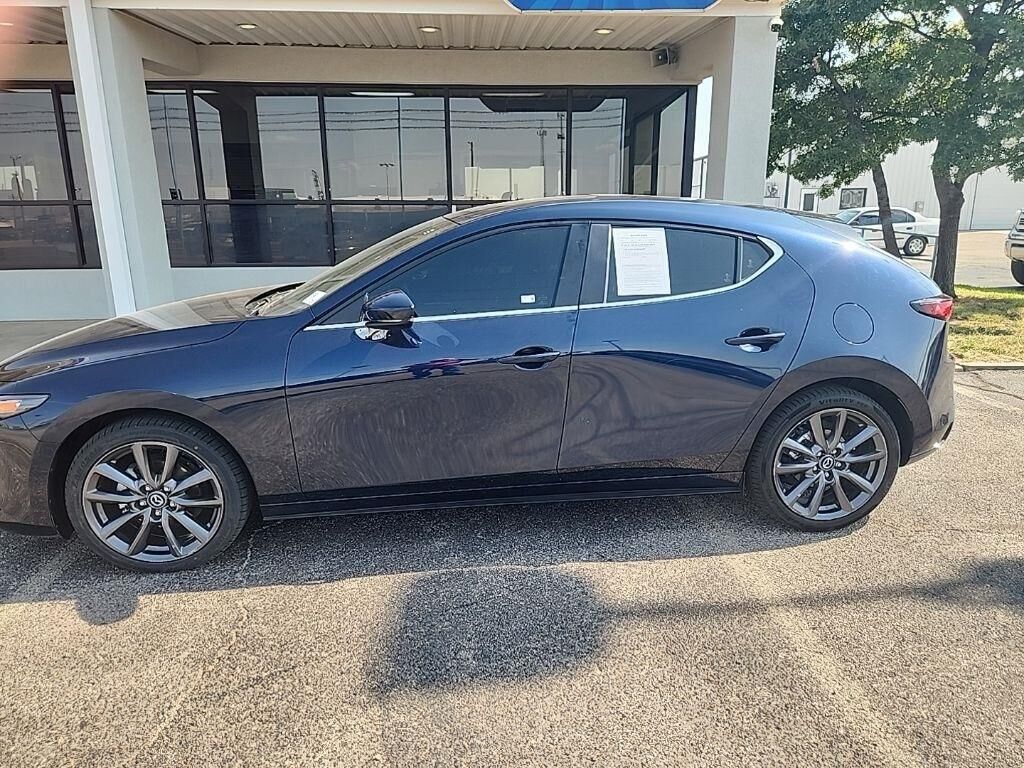 2025 MAZDA Mazda3