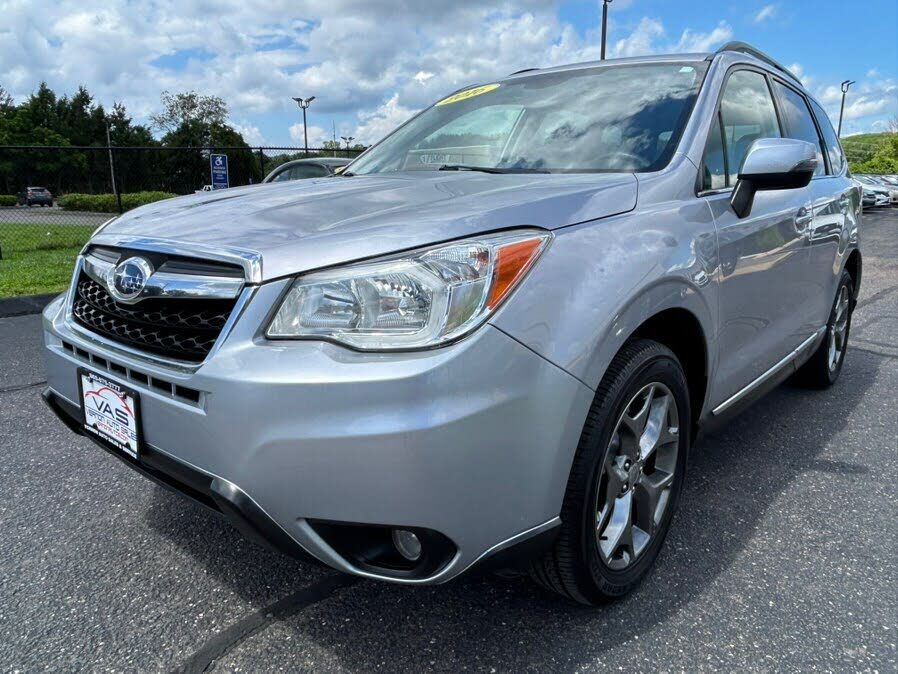 2016 SUBARU Forester