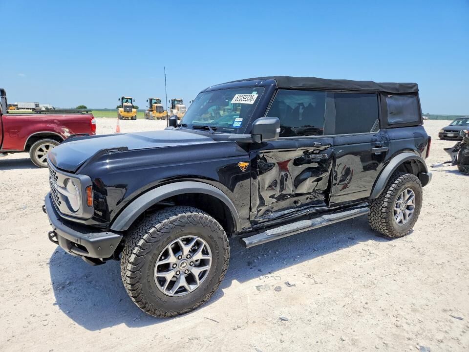 2023 FORD Bronco