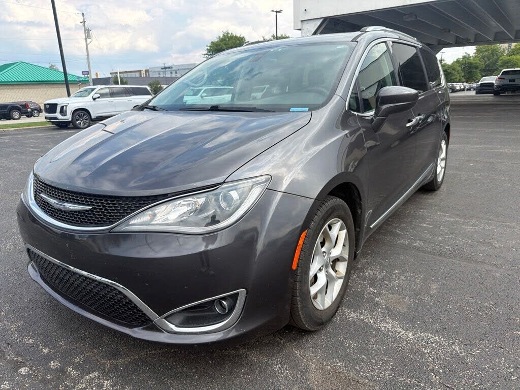 2018 CHRYSLER Pacifica