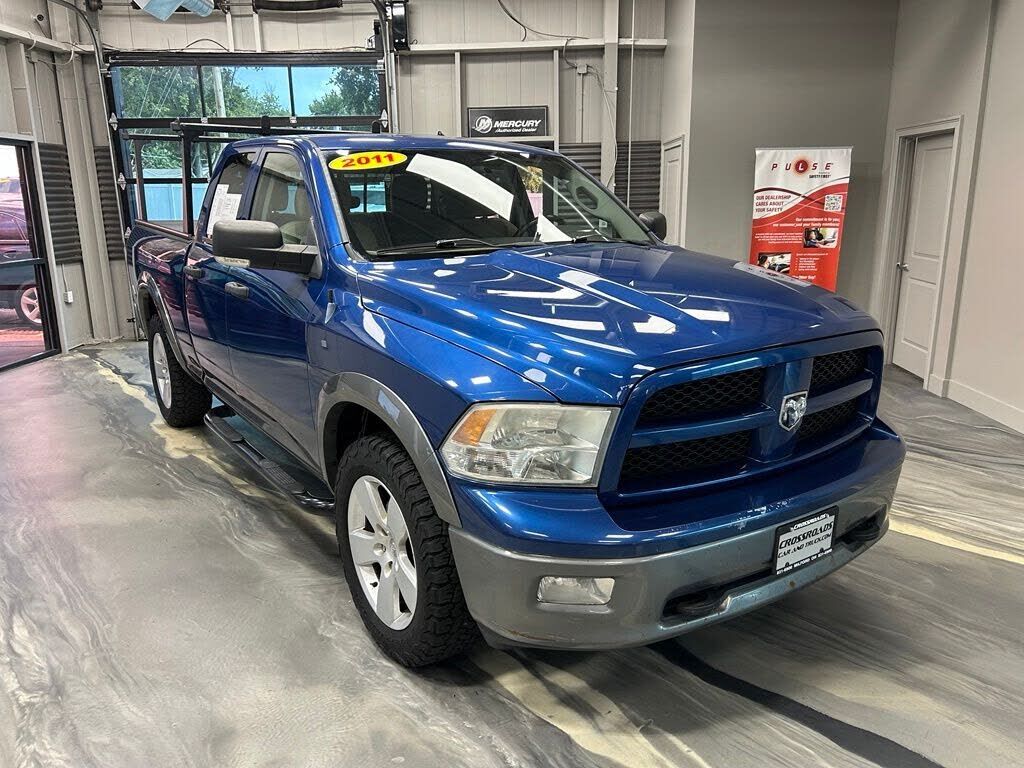 2011 DODGE Ram