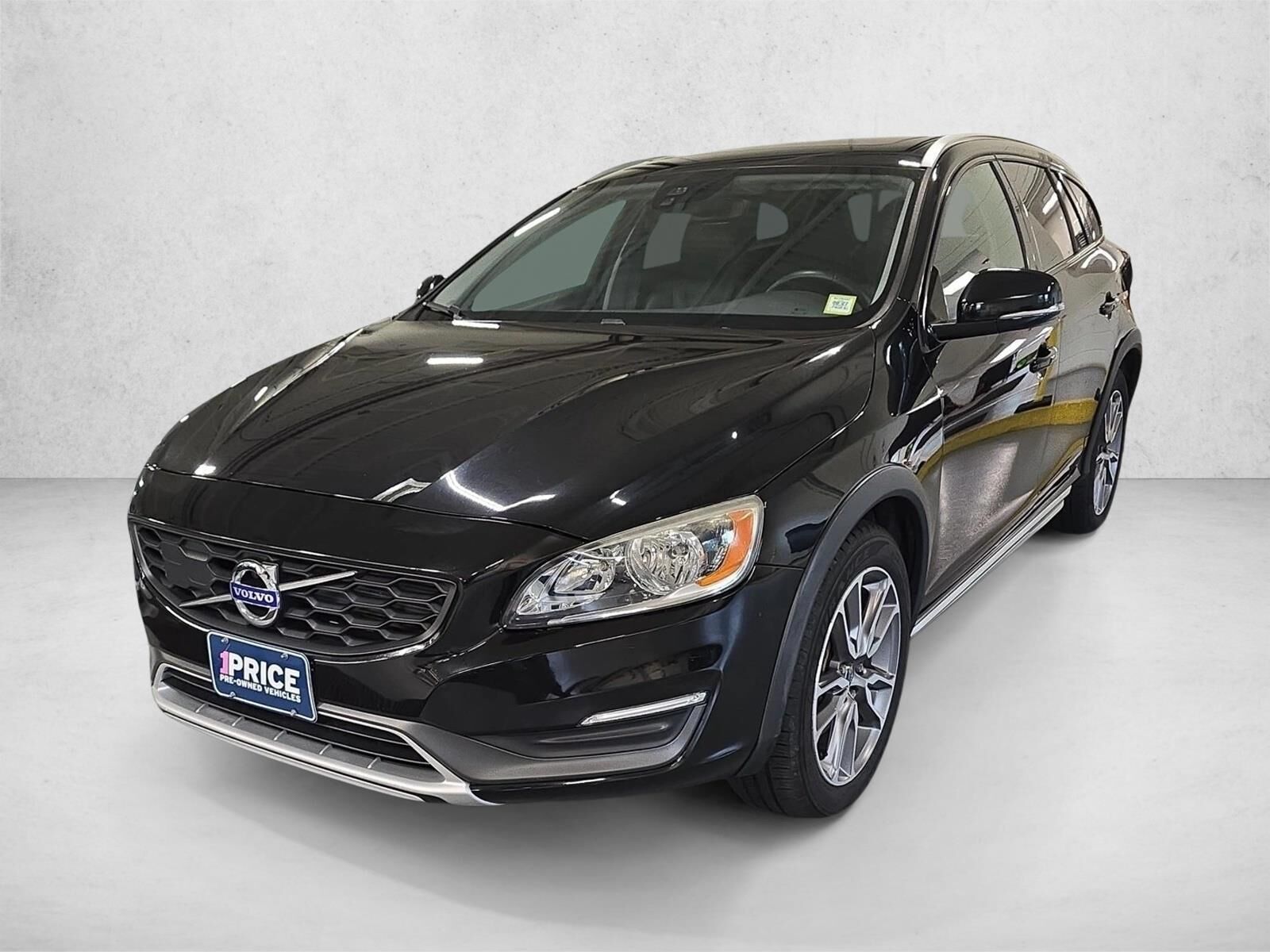 2016 VOLVO V60CC