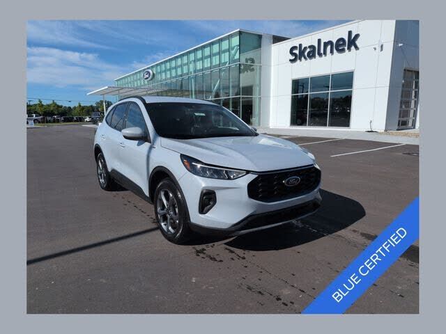 2025 FORD Escape