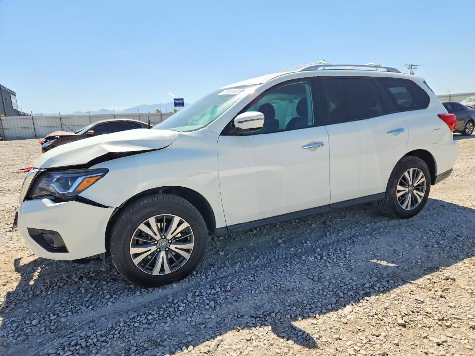 2017 NISSAN Pathfinder