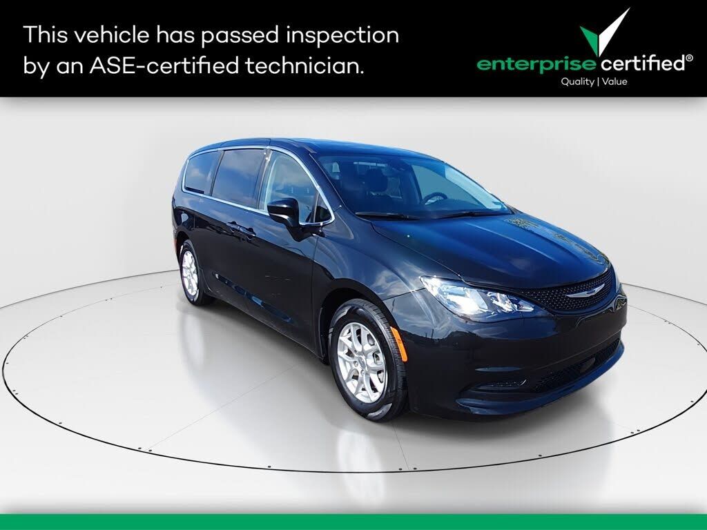 2023 CHRYSLER Voyager