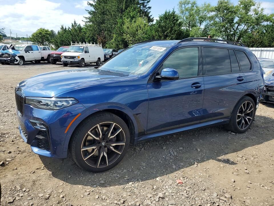 2022 BMW X7