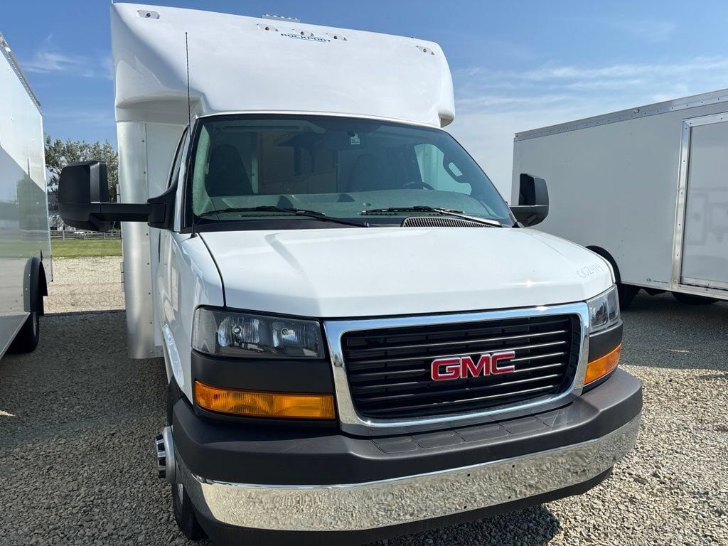 2026 GMC Savana