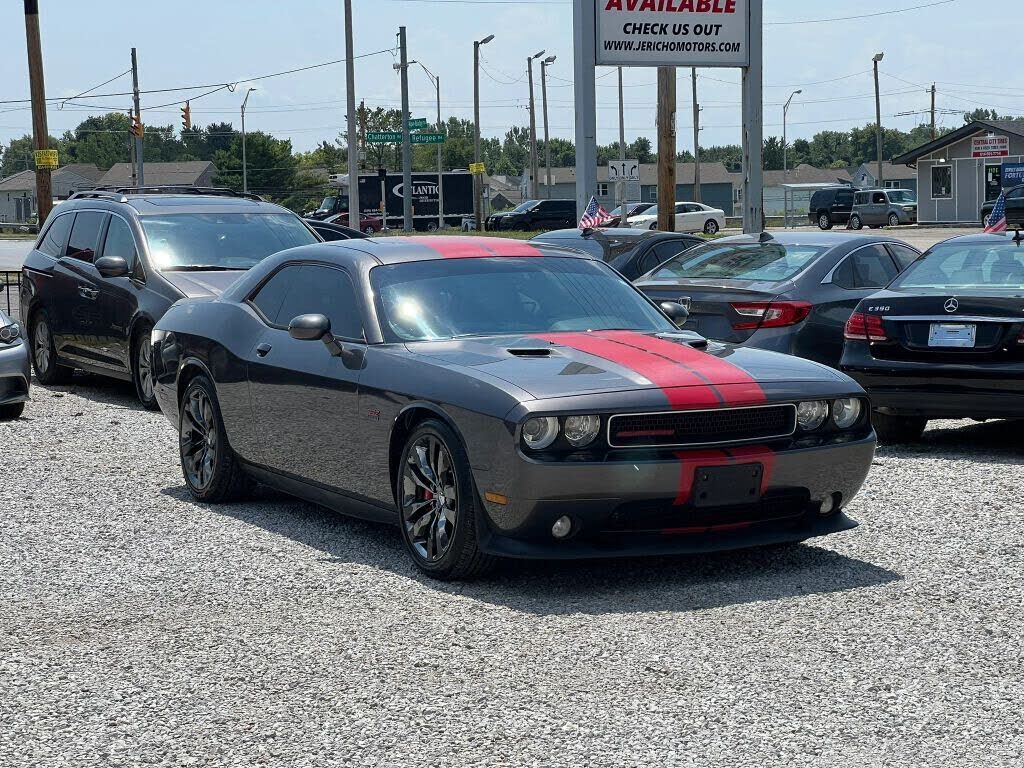 2013 DODGE Challenger