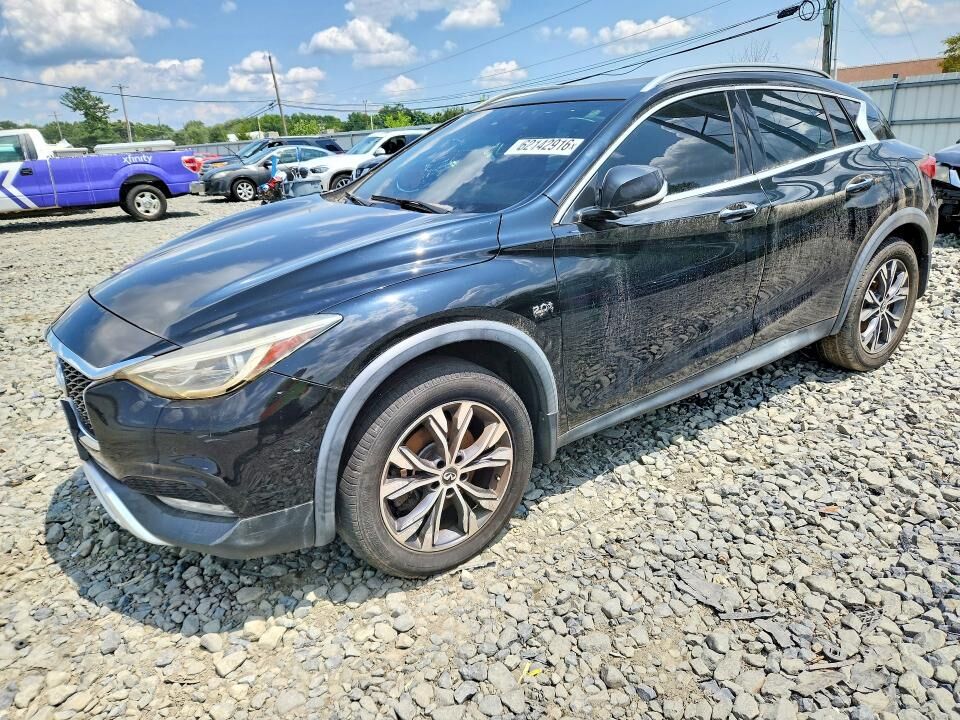 2017 INFINITI QX30