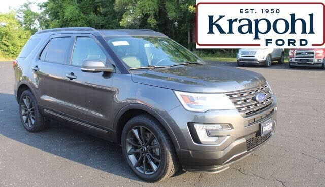2017 FORD Explorer