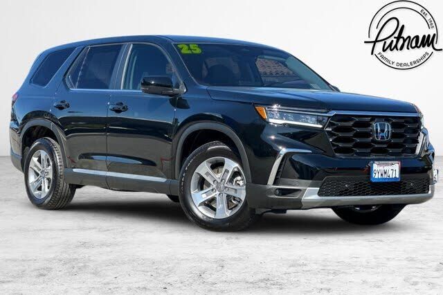 2025 HONDA Pilot