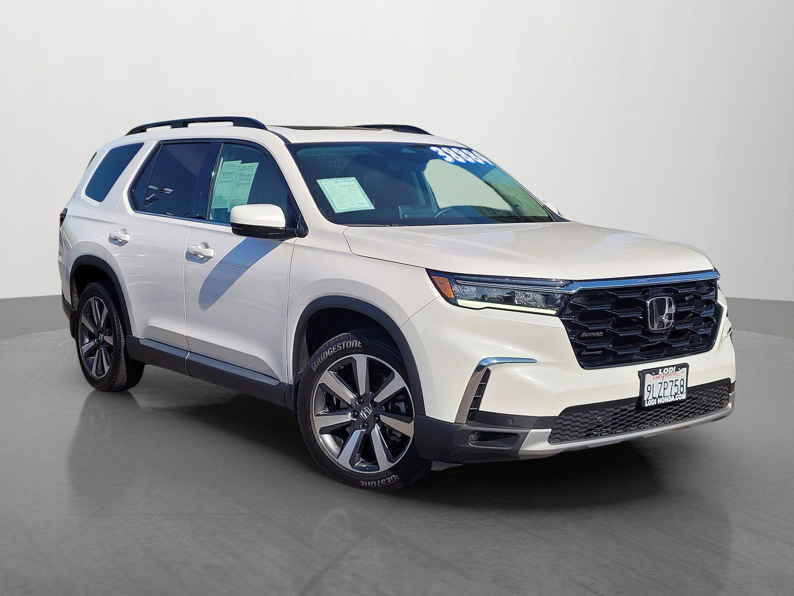 2025 HONDA Pilot