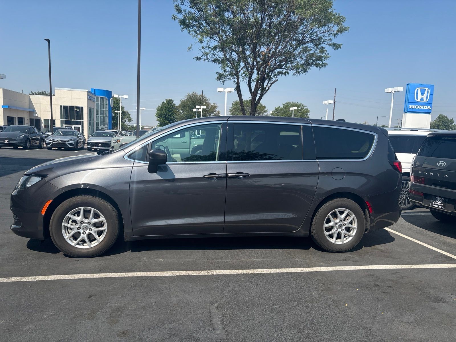 2022 CHRYSLER Pacifica