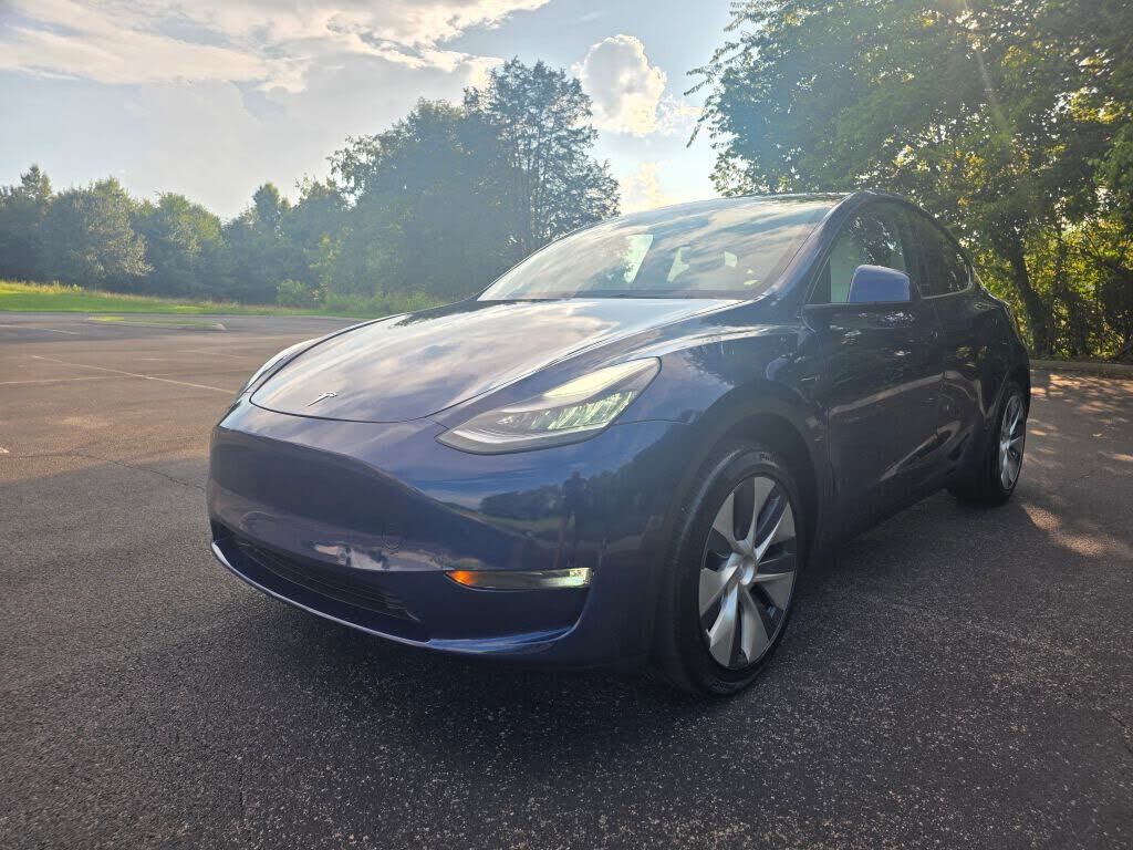 2021 TESLA Model Y