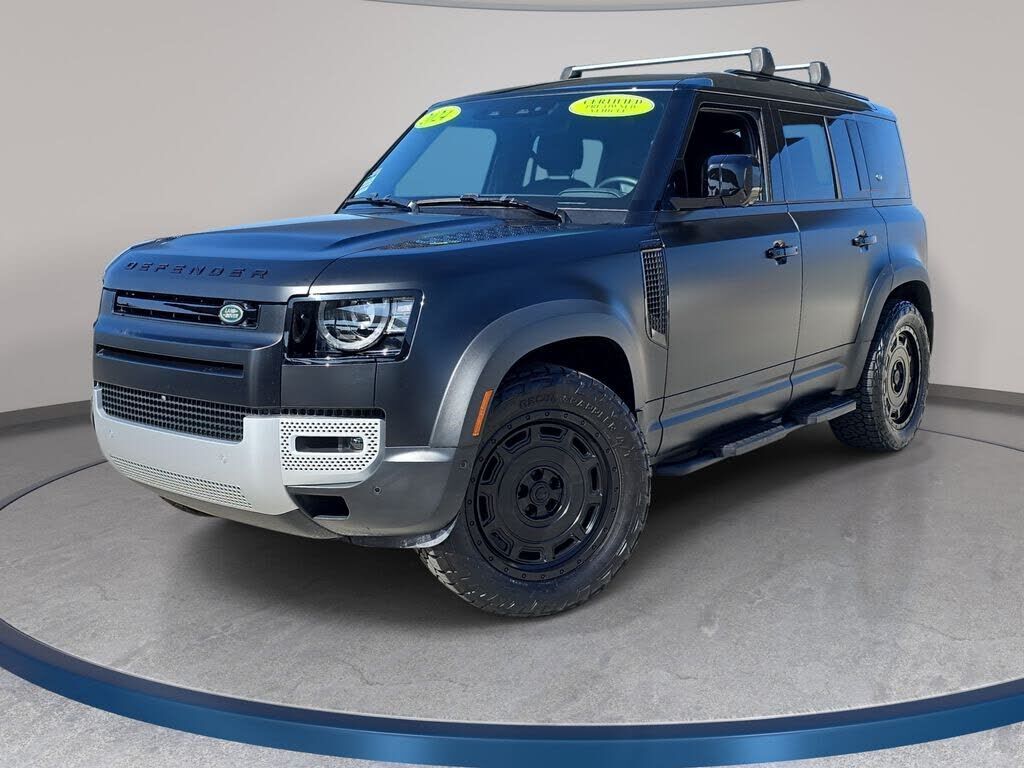 2024 LAND ROVER Defender
