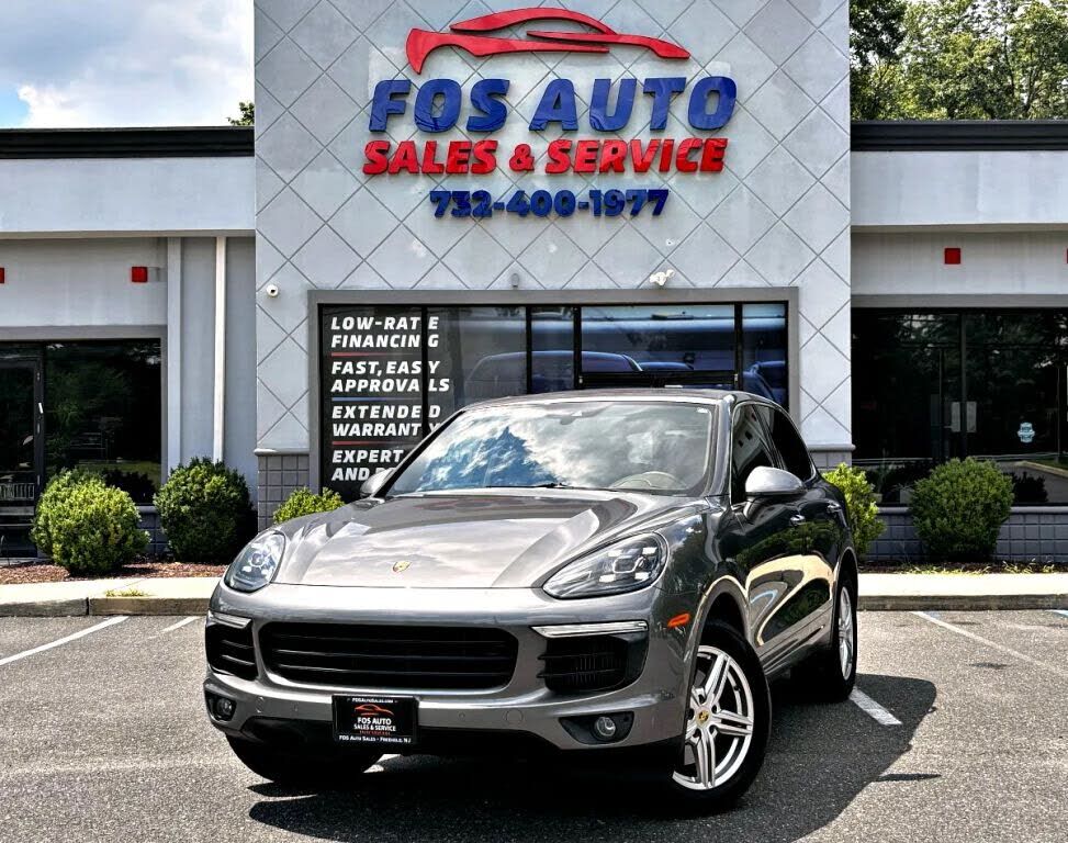 2017 PORSCHE Cayenne
